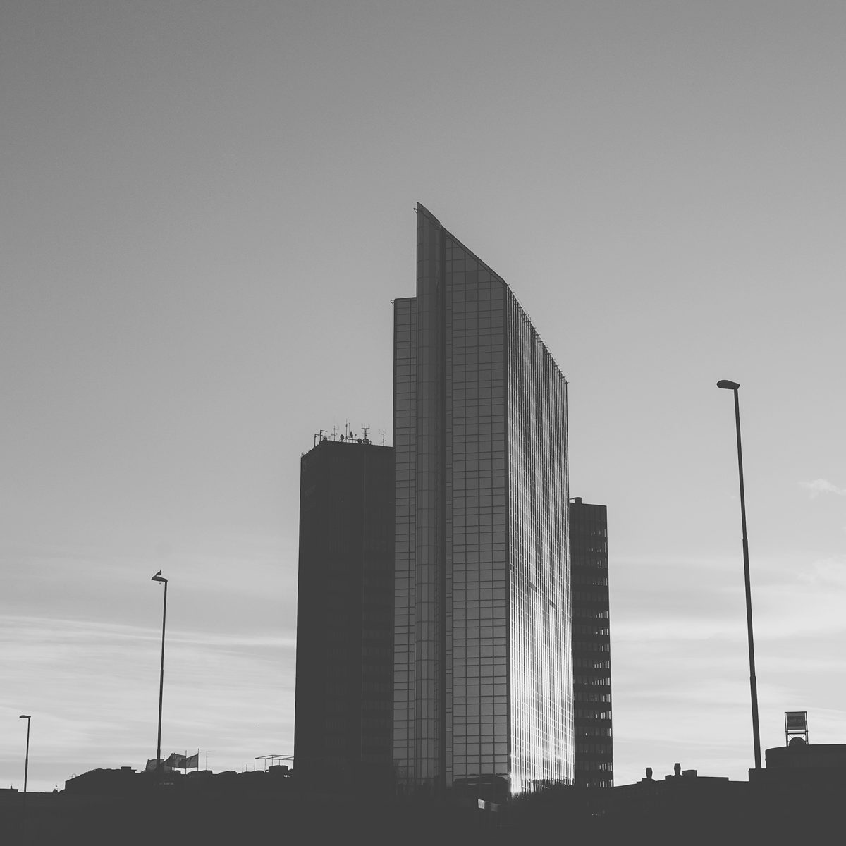 365 – 61 – Oslo Plaza