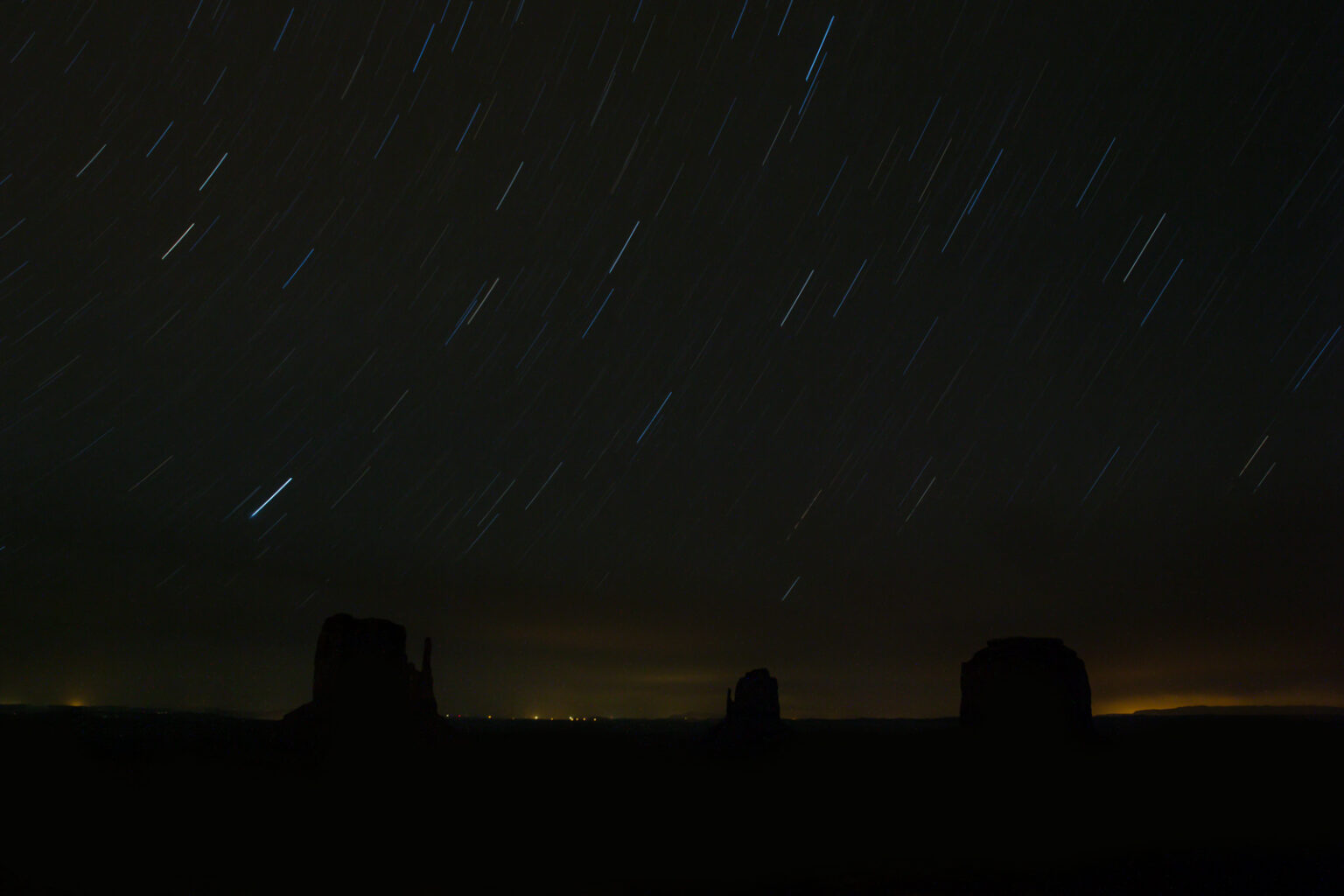 bolfo_0006s_0019_Monument Valley