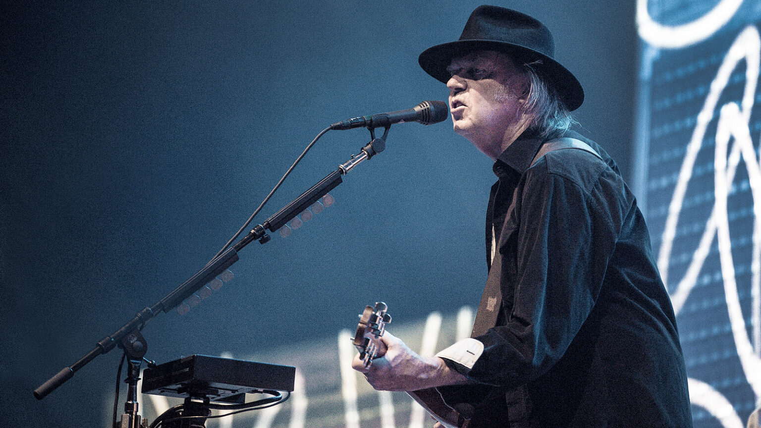 Neil Young & Crazy Horse // Oslo Spektrum