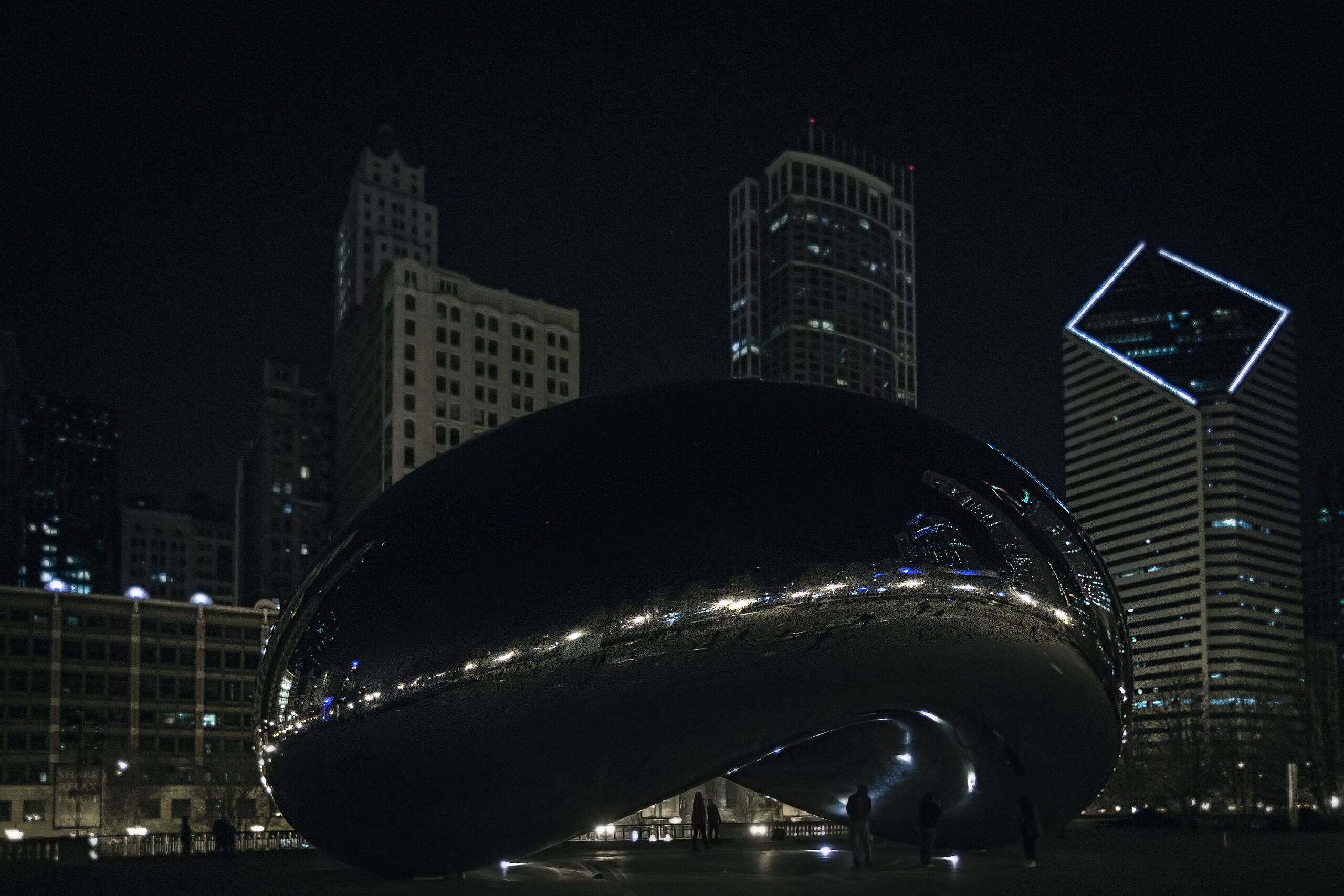 Cloud Gate at night
