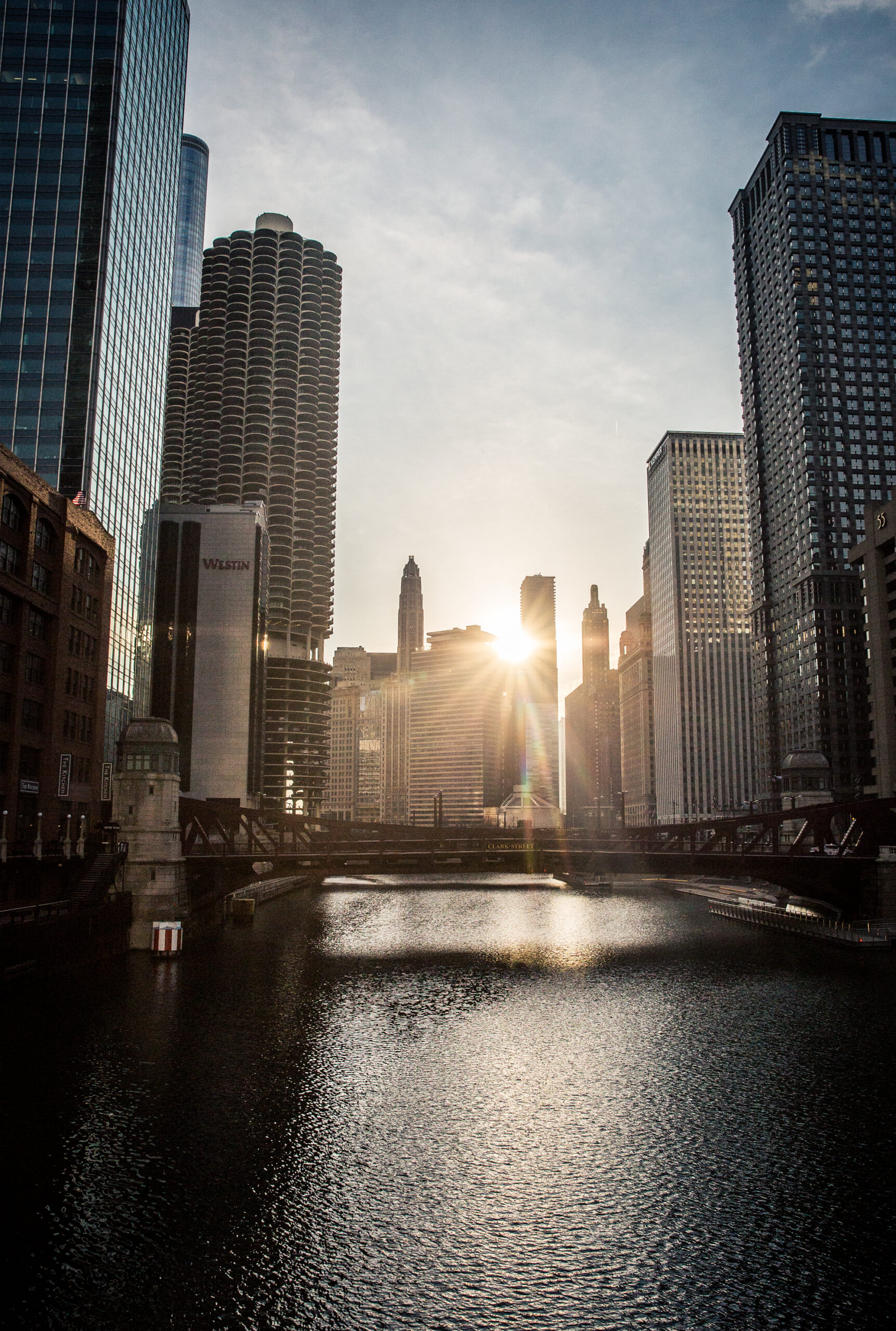 Sunrise at Chicago River
