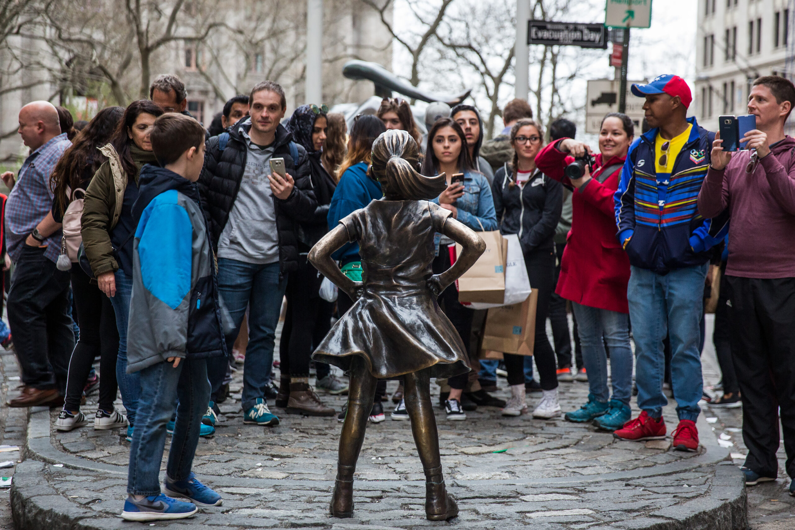 Fearless Girl, Wall Street